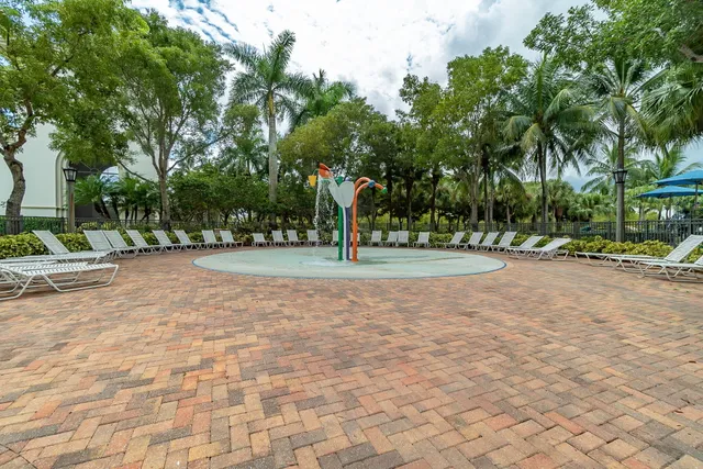 $595,000 | 9672 Wyeth Court, Wellington, FL 33414
