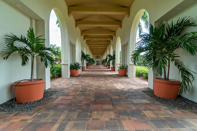 $595,000 | 9672 Wyeth Court, Wellington, FL 33414