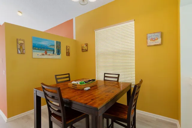 $595,000 | 9672 Wyeth Court, Wellington, FL 33414