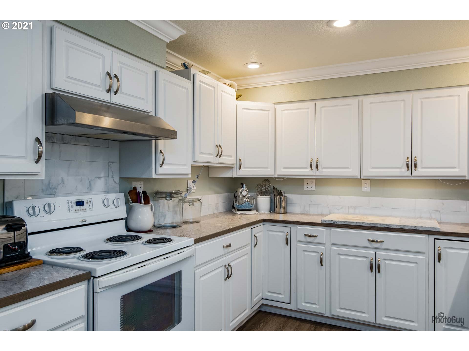 349 South 47th Street Springfield, OR 97478 - Photo 14 of 30