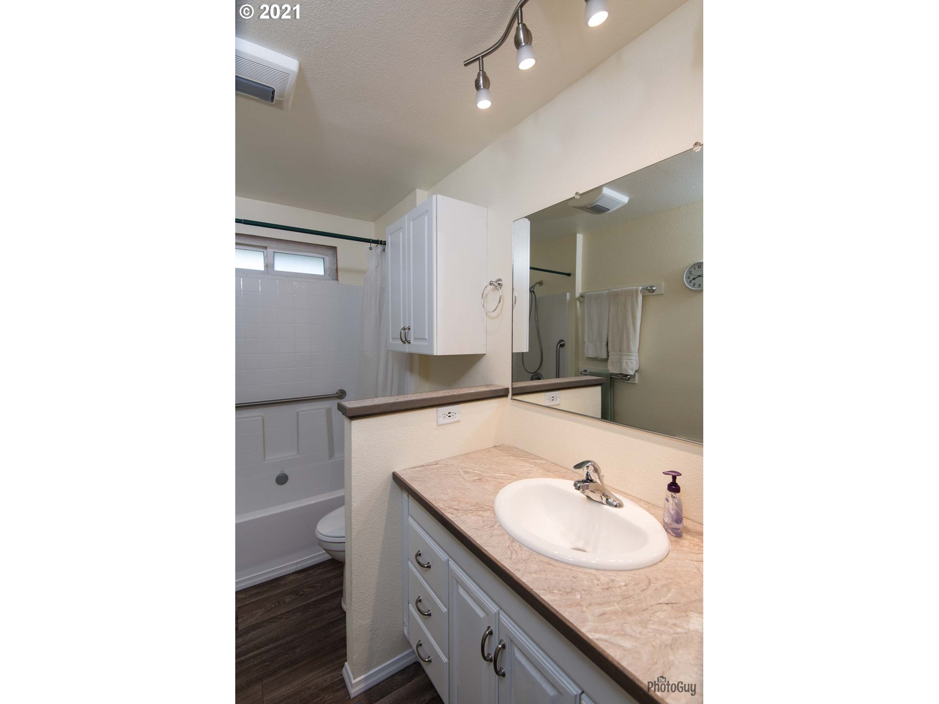 349 South 47th Street Springfield, OR 97478 - Photo 21 of 30