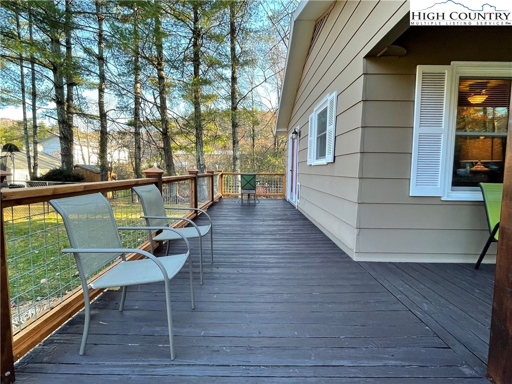 131 Maple Drive Boone, NC 28607 - Photo 5 of 30 Gallery Image 5