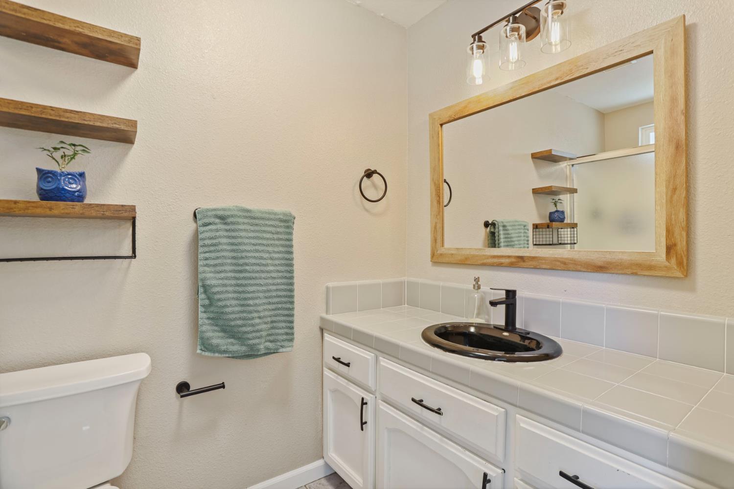 11385 Milton Road Valley Springs, CA 95252 - Photo 16 of 26