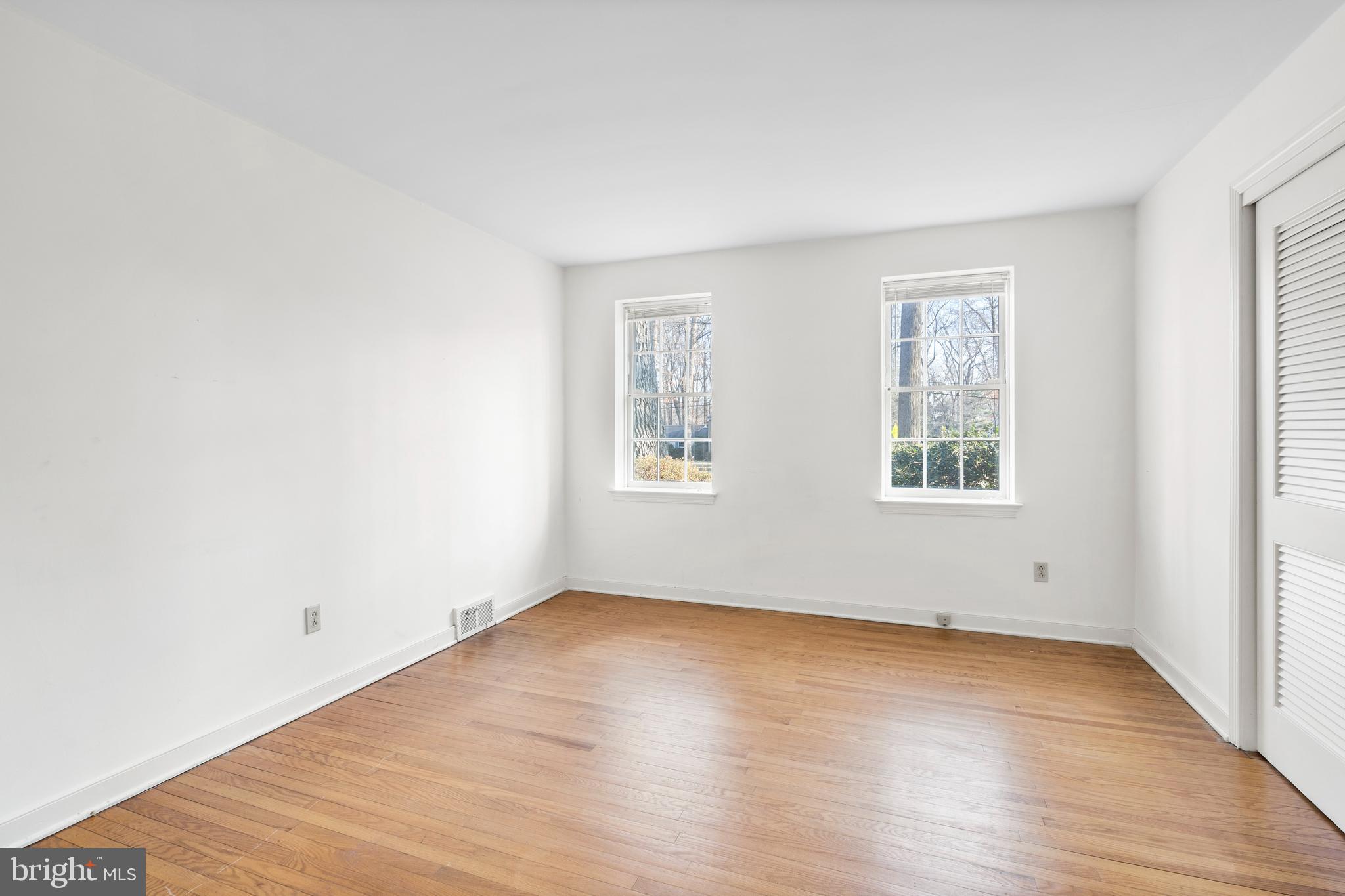 13 Kynlyn Road Wayne, PA 19087 - Photo 18 of 31 Primary First Floor Bedroom