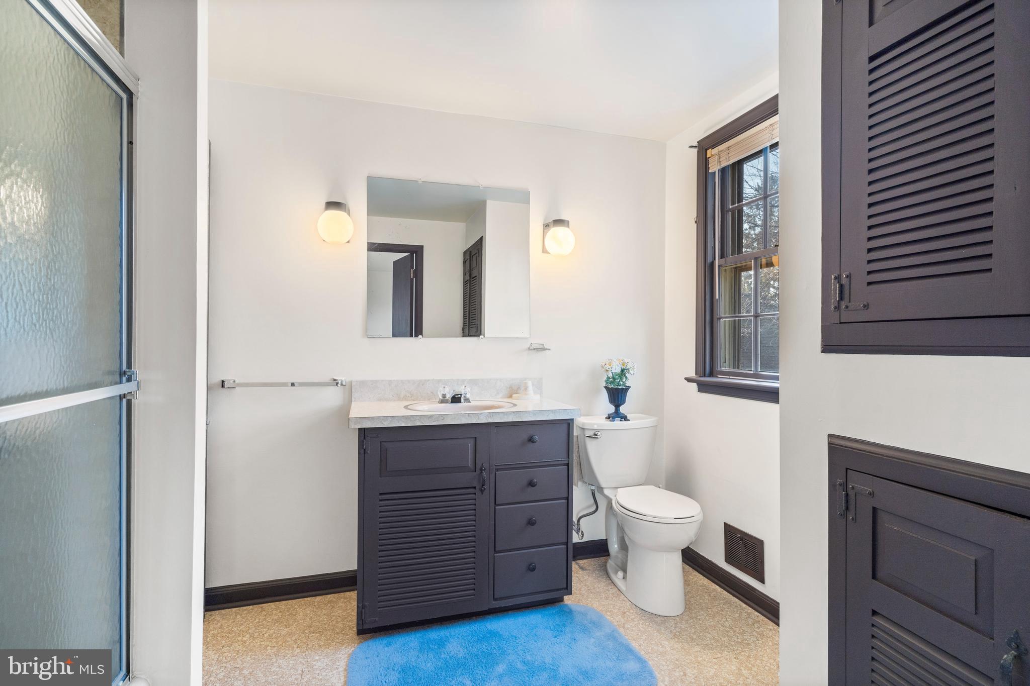 13 Kynlyn Road Wayne, PA 19087 - Photo 23 of 31 Second Floor Bathroom
