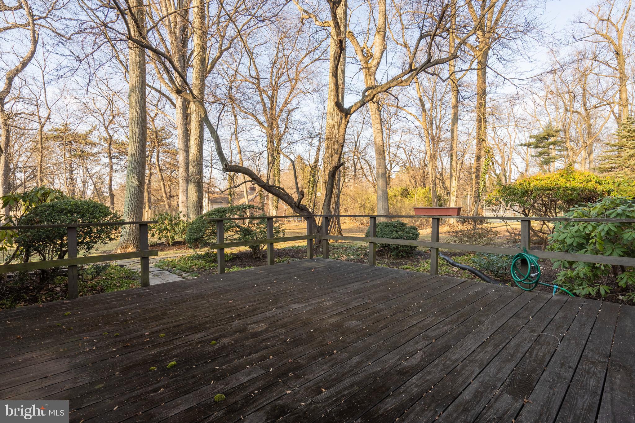 13 Kynlyn Road Wayne, PA 19087 - Photo 27 of 31 Deck outside of Kitchen