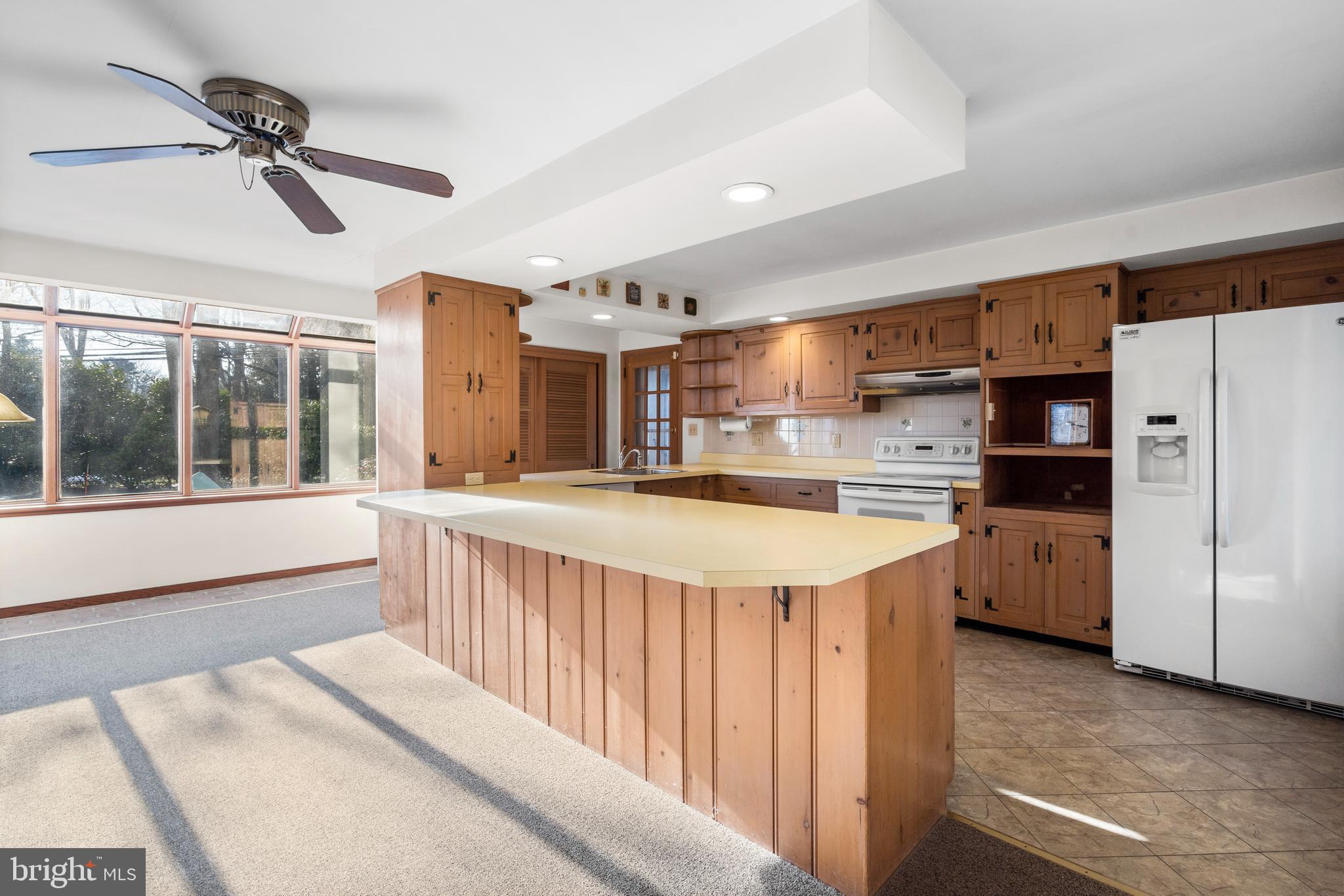 13 Kynlyn Road Wayne, PA 19087 - Photo 10 of 31 Kitchen