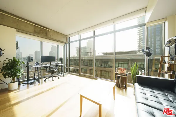 $2,875 | 1100 South Hope Street, Unit 1407, Los Angeles, CA 90015