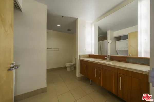 $2,875 | 1100 South Hope Street, Unit 1407, Los Angeles, CA 90015