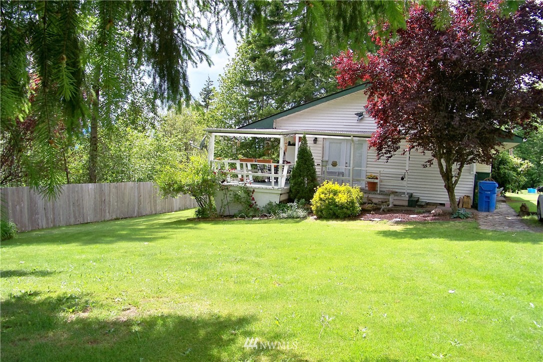167 Boyd Road Randle, WA 98377 - Photo 2 of 23