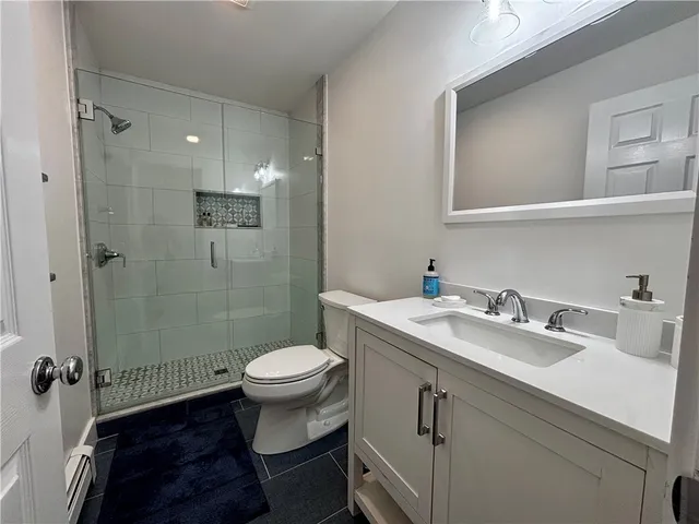 $8,000 | 433 Wolcott Avenue, Middletown, RI 02842