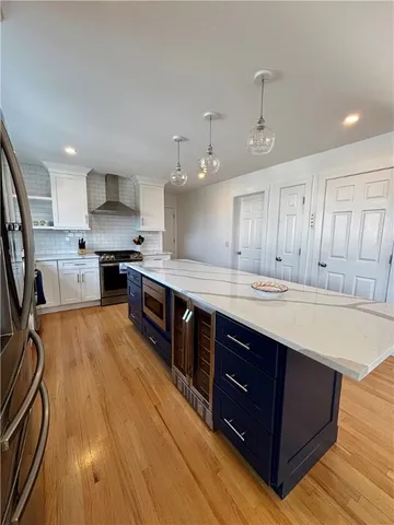 $8,000 | 433 Wolcott Avenue, Middletown, RI 02842