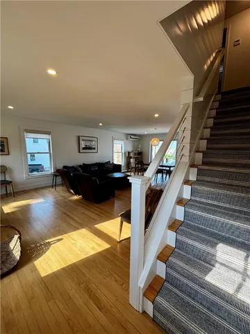 $8,000 | 433 Wolcott Avenue, Middletown, RI 02842