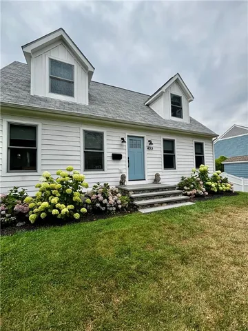$8,000 | 433 Wolcott Avenue, Middletown, RI 02842