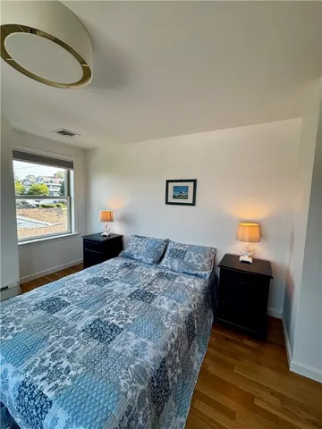 $8,000 | 433 Wolcott Avenue, Middletown, RI 02842