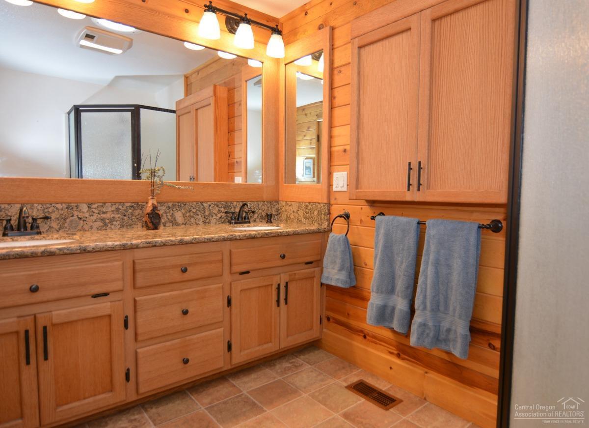 53211 Andrews Road La Pine, OR 97739 - Photo 15 of 20 Gallery Image 15