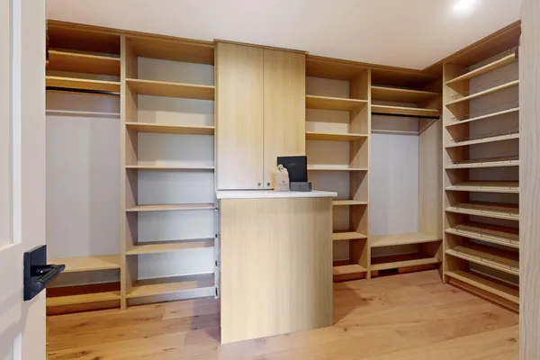 $1,699,900 | 5913 Abbott Avenue South, Edina, MN 55410