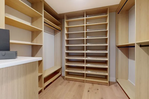 $1,699,900 | 5913 Abbott Avenue South, Edina, MN 55410