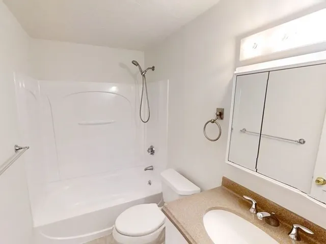 $2,150 | 189 Littleton Road, Unit 44, Chelmsford, MA 01824