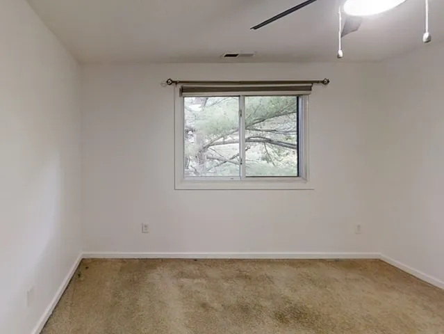 $2,150 | 189 Littleton Road, Unit 44, Chelmsford, MA 01824