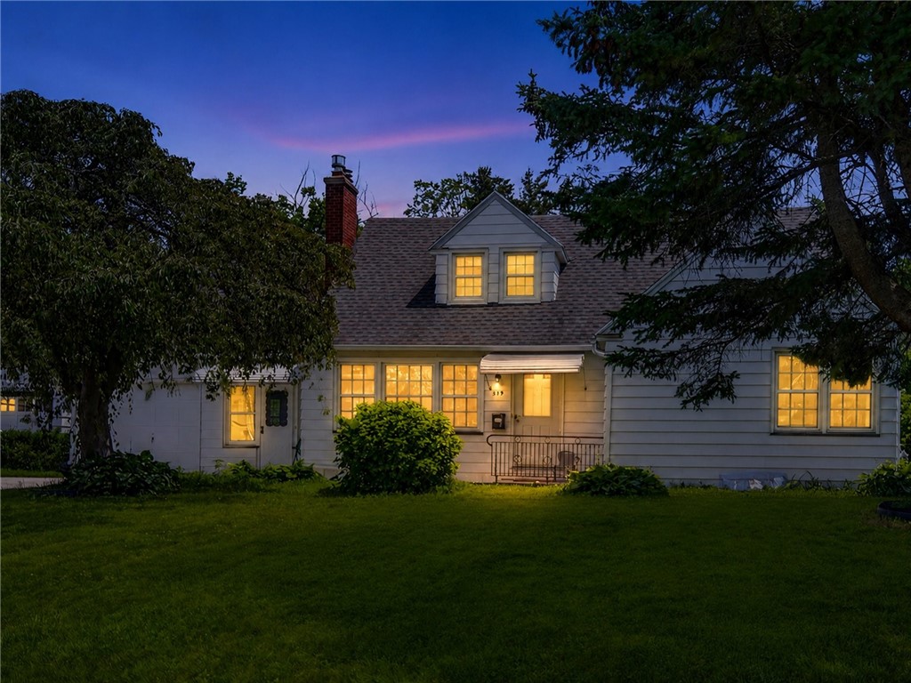 319 Windsor Road Greece, NY 14612 - Photo 2 of 20