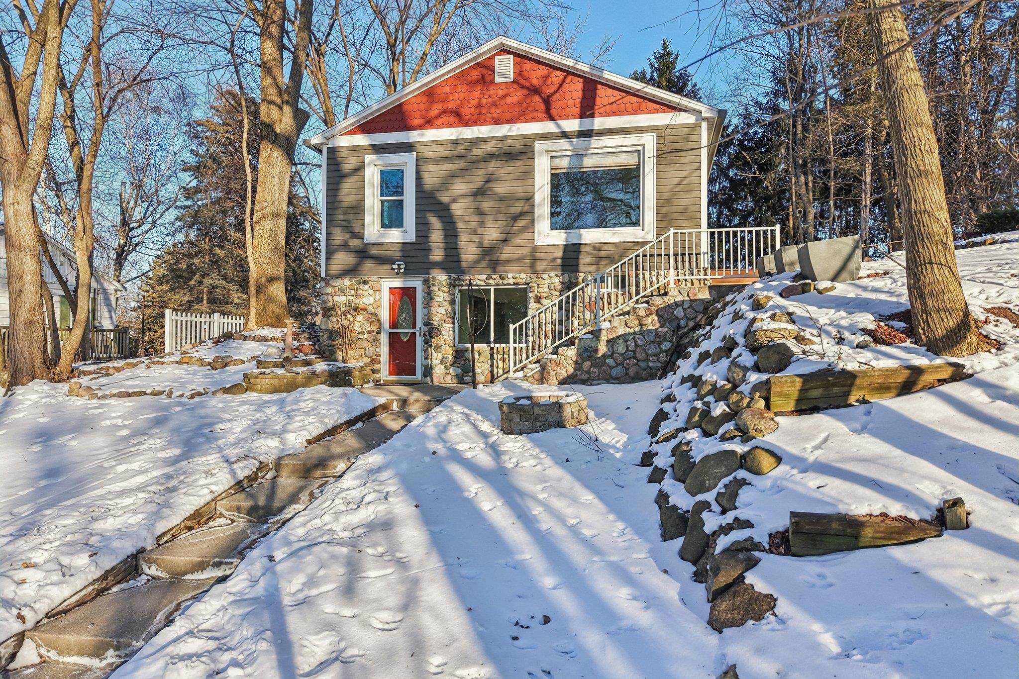 W7849 Shore Acres Road Lake Mills, WI 53551 - Photo 6 of 44