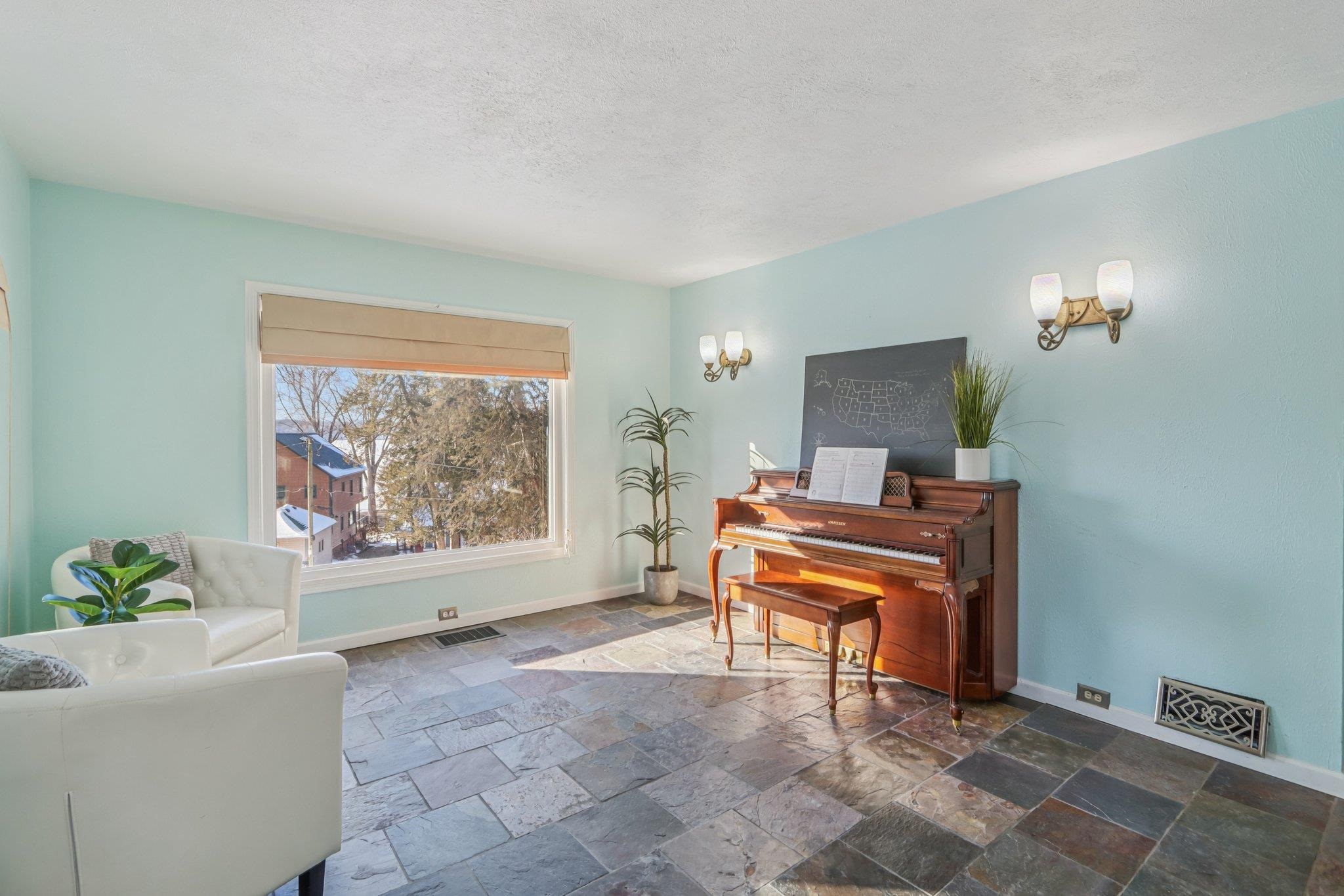 W7849 Shore Acres Road Lake Mills, WI 53551 - Photo 8 of 44