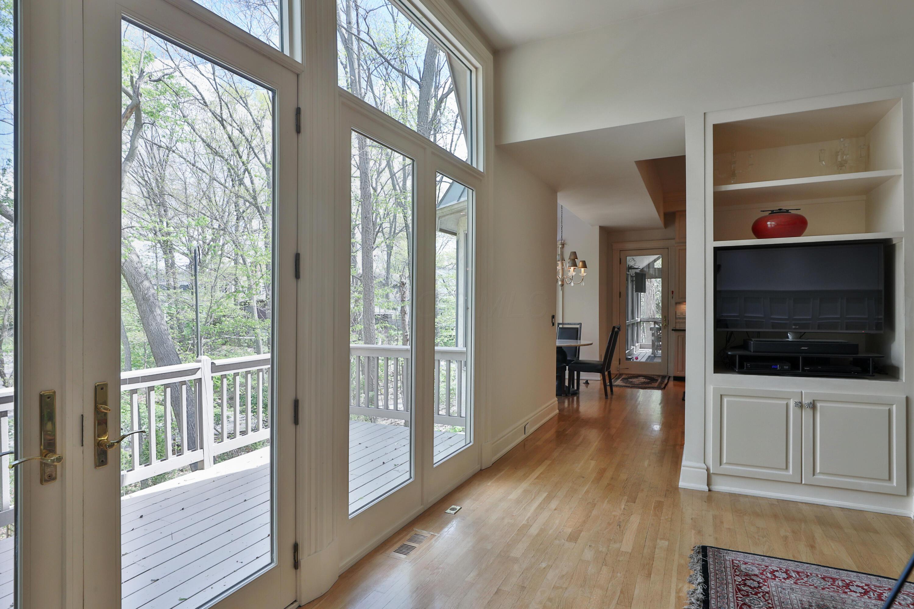 455 Walhalla Road Columbus, OH 43202 - Photo 15 of 71 455-Walhalla-April2026-15