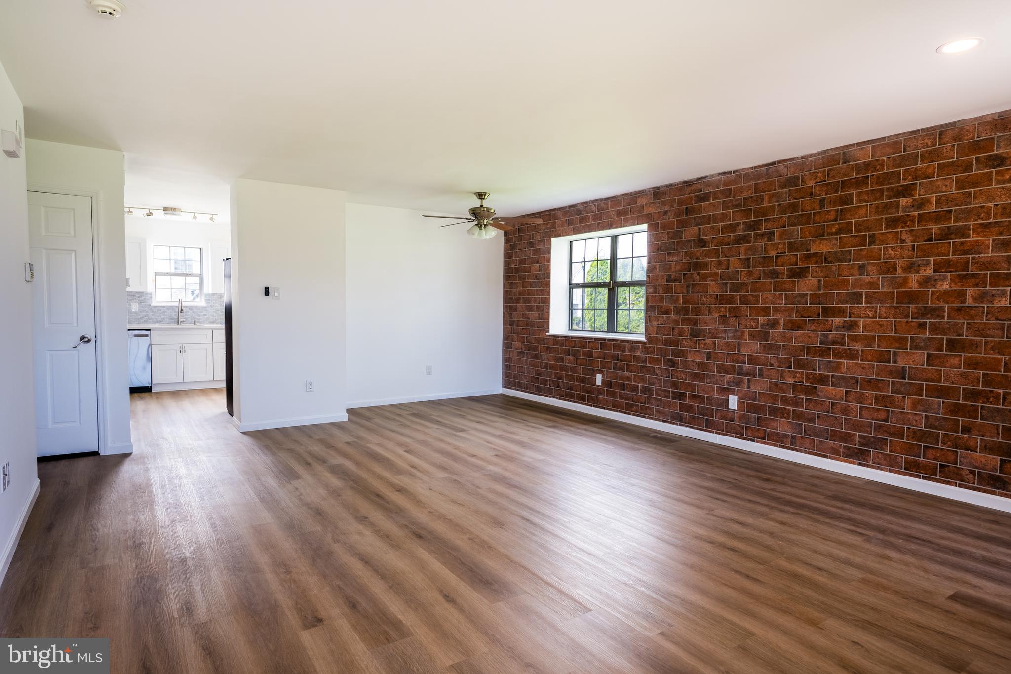 752 Slate Court Sewell, NJ 08080 - Photo 6 of 51