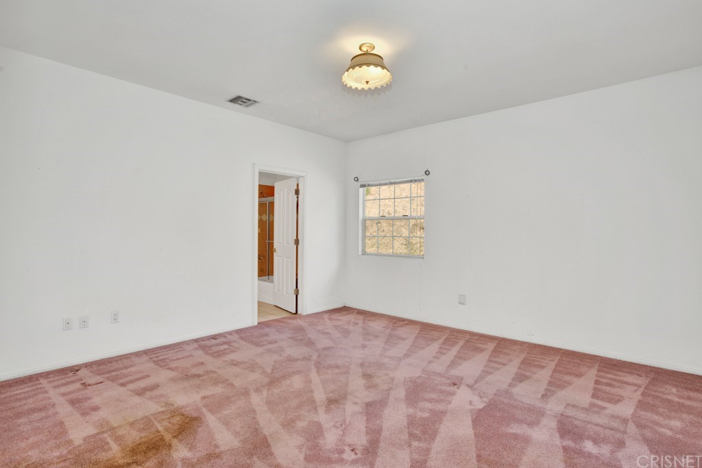 792 Gloucester Lane Thousand Oaks, CA 91362 - Photo 36 of 66 a view of an empty room with a window