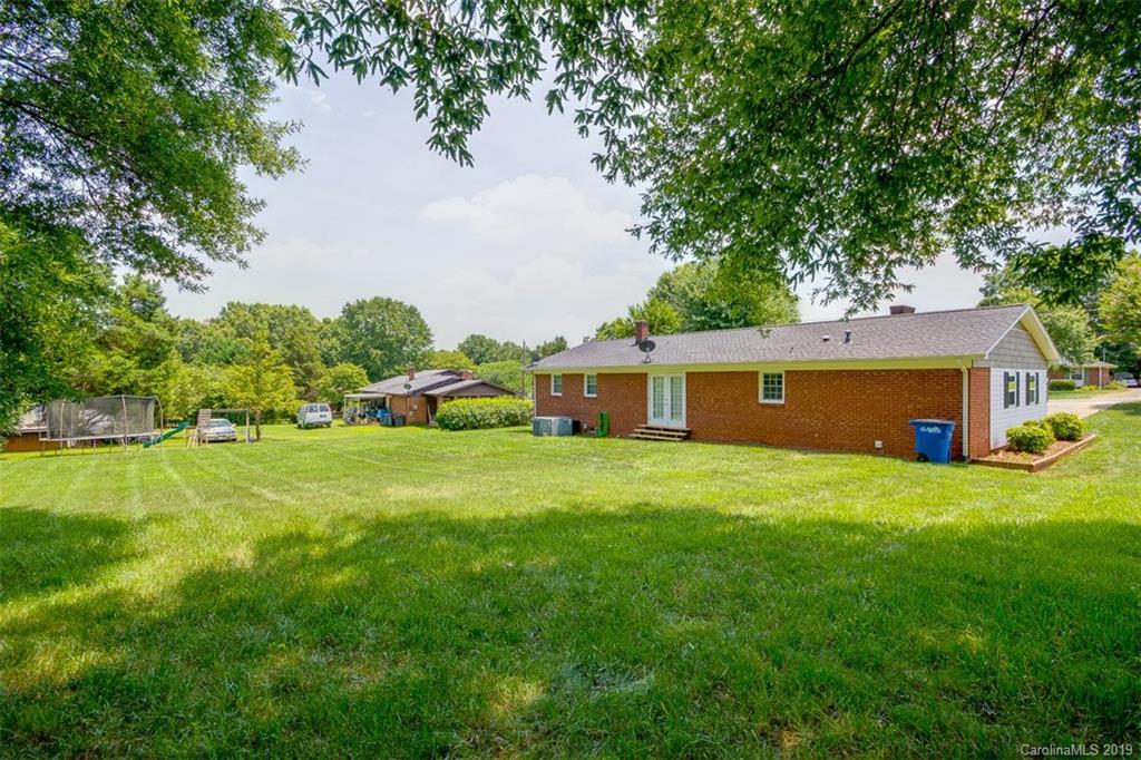 2115 Joe Road Statesville, NC 28625 - Photo 2 of 29