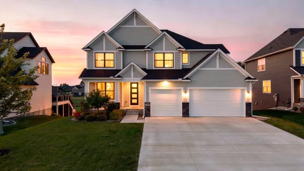$1,000,000 | 15240 110th Avenue North, Dayton, MN 55369