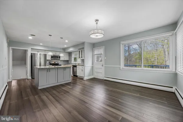 $779,000 | 699 West Valley Road, Wayne, PA 19087