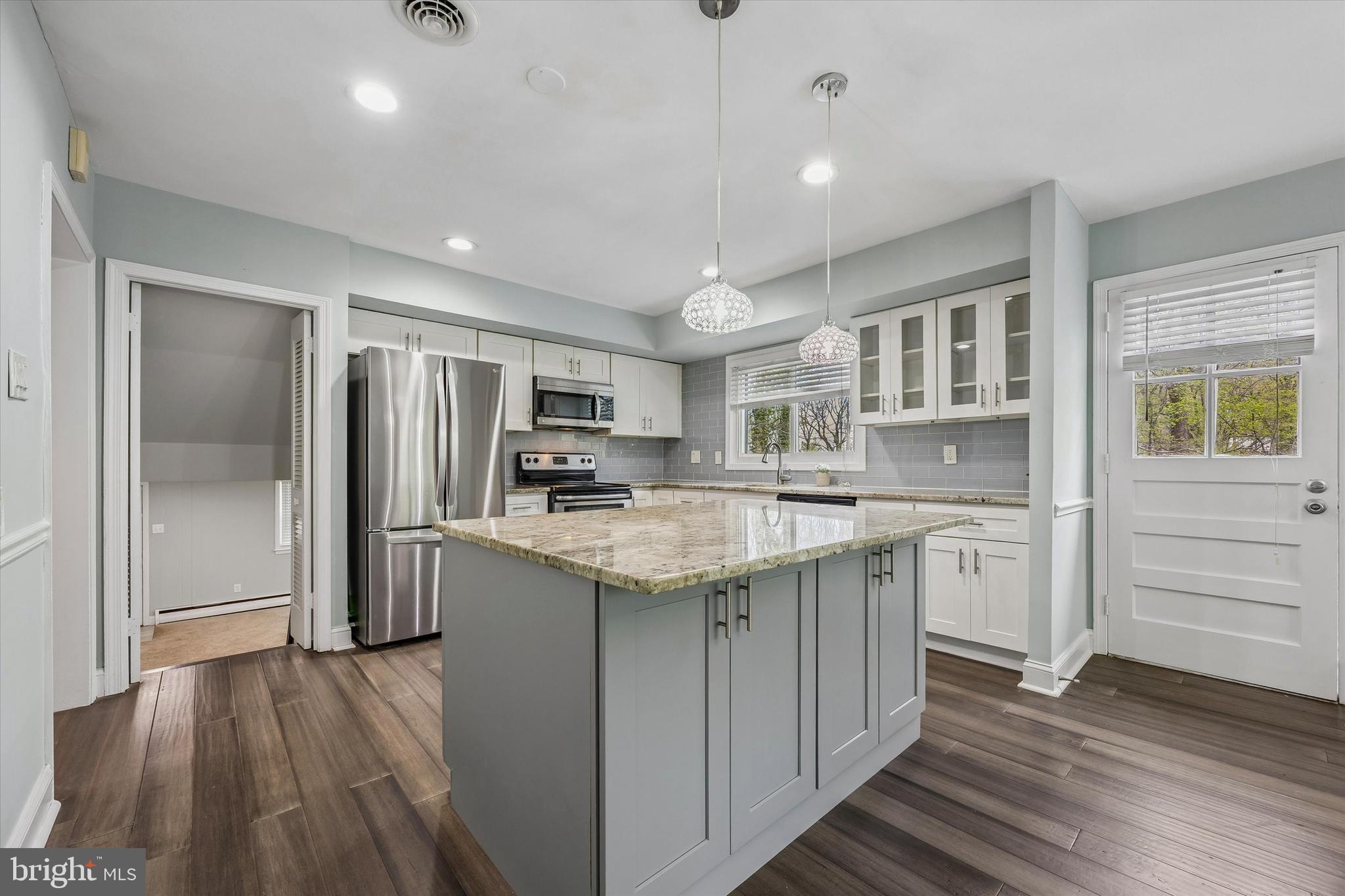 699 West Valley Road Wayne, PA 19087 - Photo 13 of 39 Kitchen