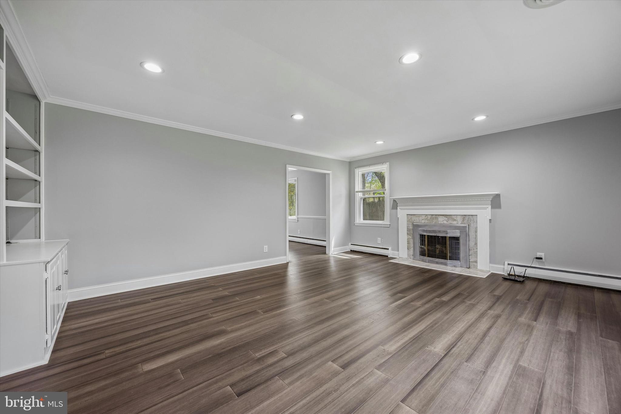 699 West Valley Road Wayne, PA 19087 - Photo 6 of 39 Living Room
