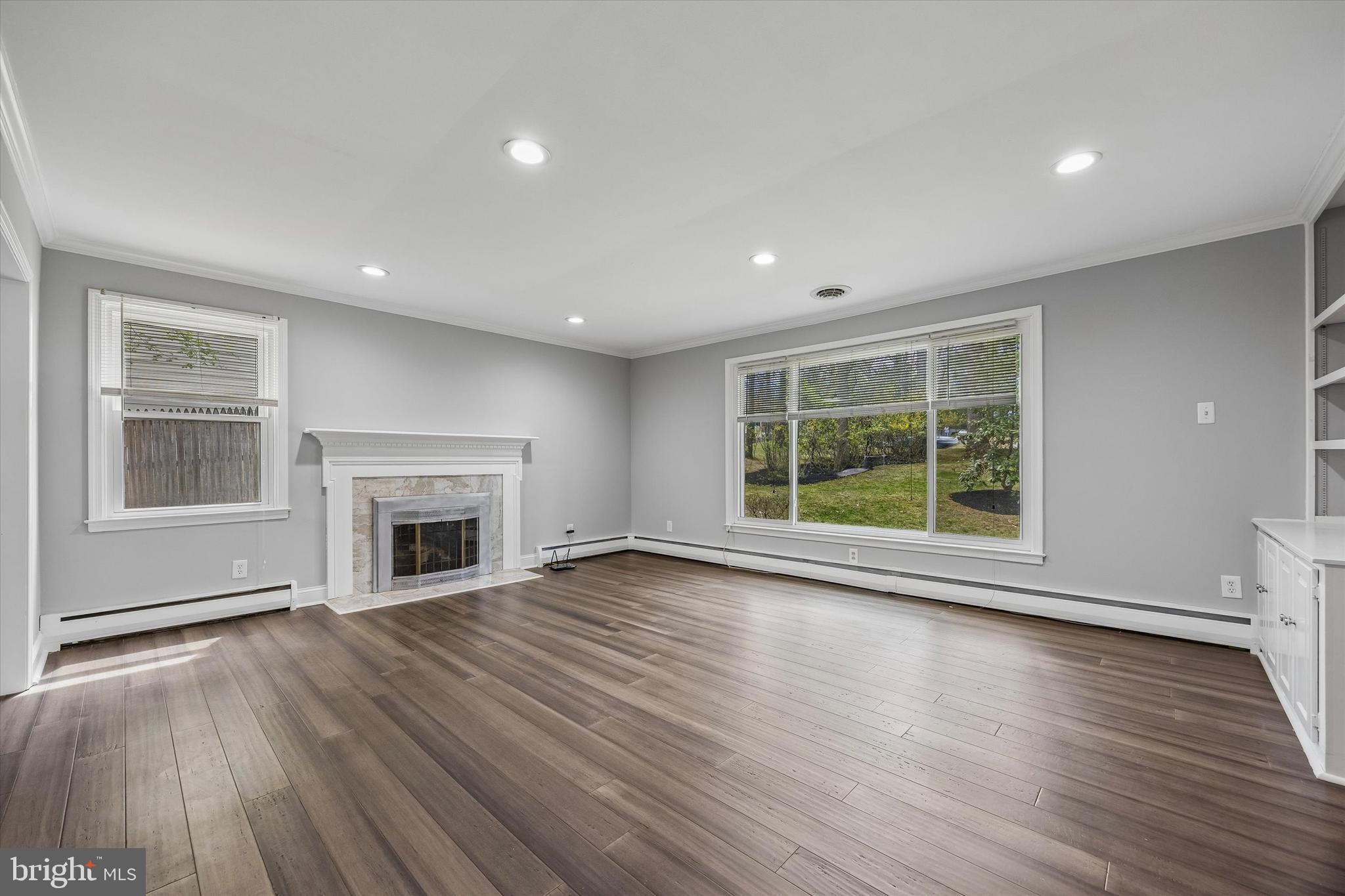 699 West Valley Road Wayne, PA 19087 - Photo 7 of 39 Living Room