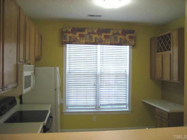 7318 Bonnie Ridge Court Raleigh, NC 27615 - Photo 3 of 9 a view of a bathroom