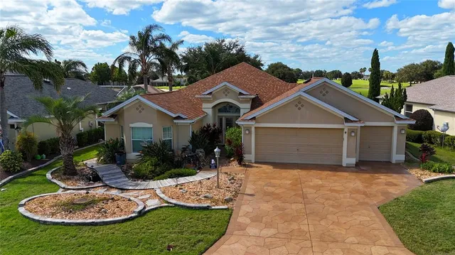 $925,000 | 1988 Dove Hollow Run, The Villages, FL 32162