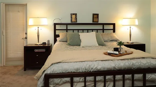 $925,000 | 1988 Dove Hollow Run, The Villages, FL 32162