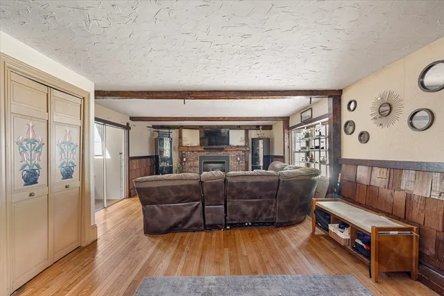 $650,000 | 250 Shrewsbury Street, Holden, MA 01520