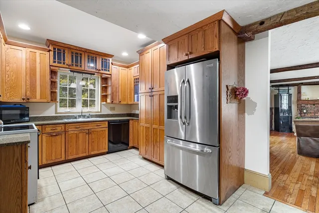 $650,000 | 250 Shrewsbury Street, Holden, MA 01520