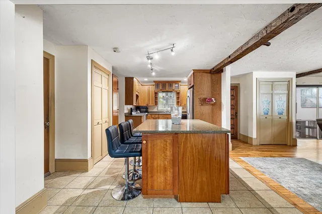 $650,000 | 250 Shrewsbury Street, Holden, MA 01520