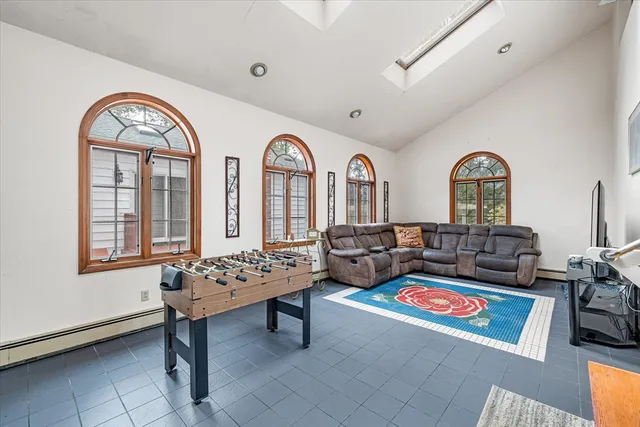 $650,000 | 250 Shrewsbury Street, Holden, MA 01520