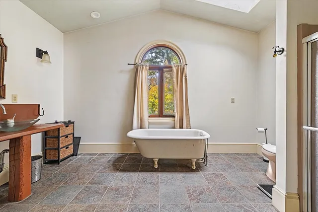 $650,000 | 250 Shrewsbury Street, Holden, MA 01520