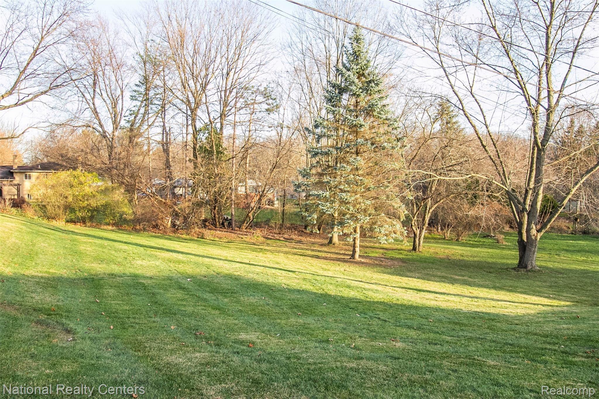 187 Old Perch Road Rochester, MI 48309 - Photo 32 of 35 51.jpg