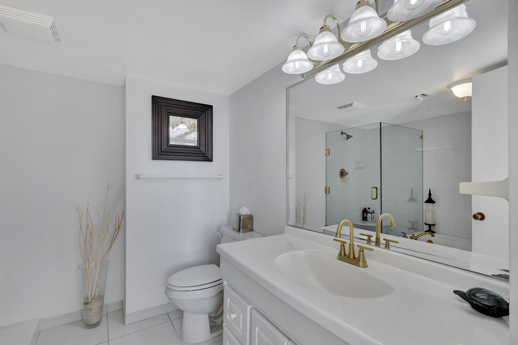 4200 North Ocean Drive, Unit 2804 Singer Island, FL 33404 - Photo 28 of 48 Master Bathroom