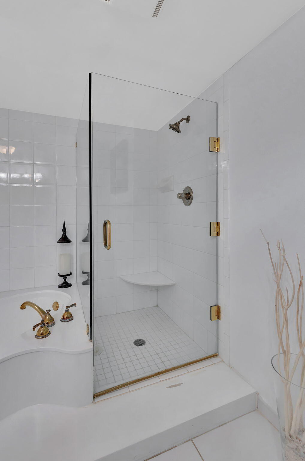 4200 North Ocean Drive, Unit 2804 Singer Island, FL 33404 - Photo 29 of 48 Master Bathroom