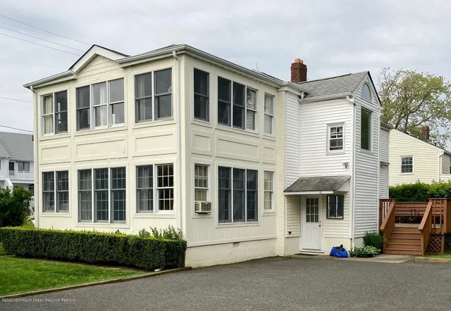 $1,900 | 3 Cedar Avenue, Unit DOWNSTAIRS, Long Branch, NJ 07740