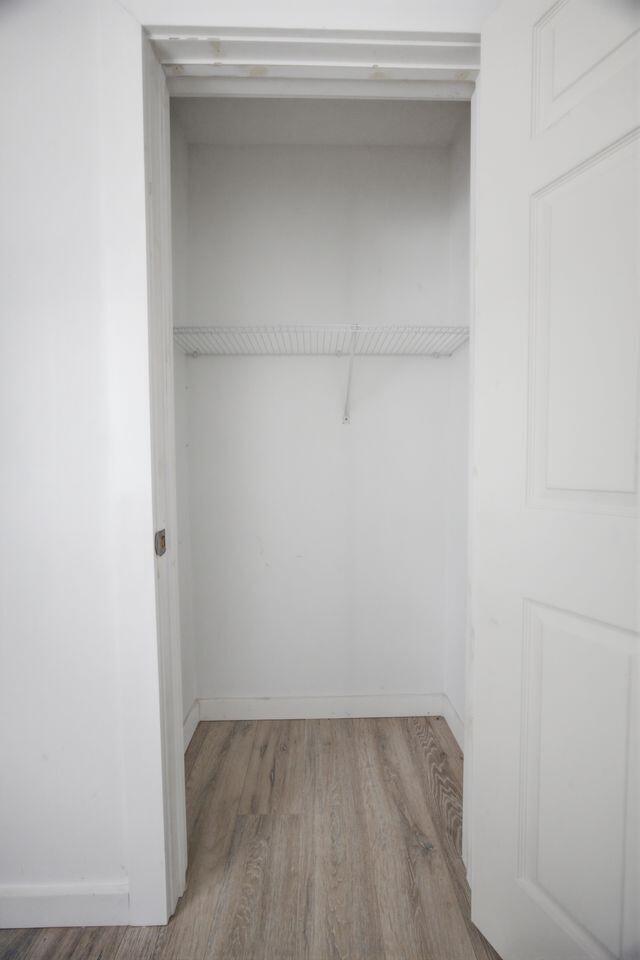 1005 Pinetree Road Mary Esther, FL 32569 - Photo 27 of 46 Hall Closet