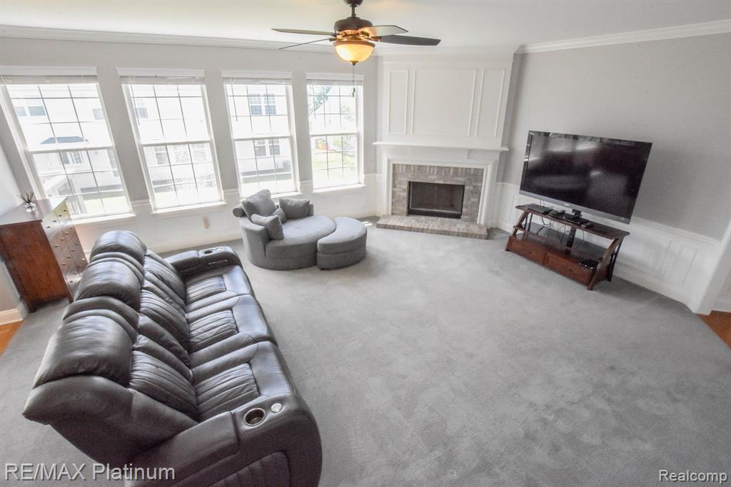 4237 Merriman Loop Howell, MI 48843 - Photo 7 of 56
